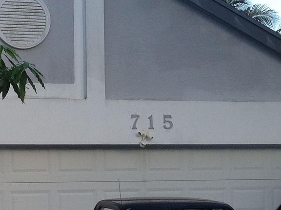 2nd image of 715 Holly St