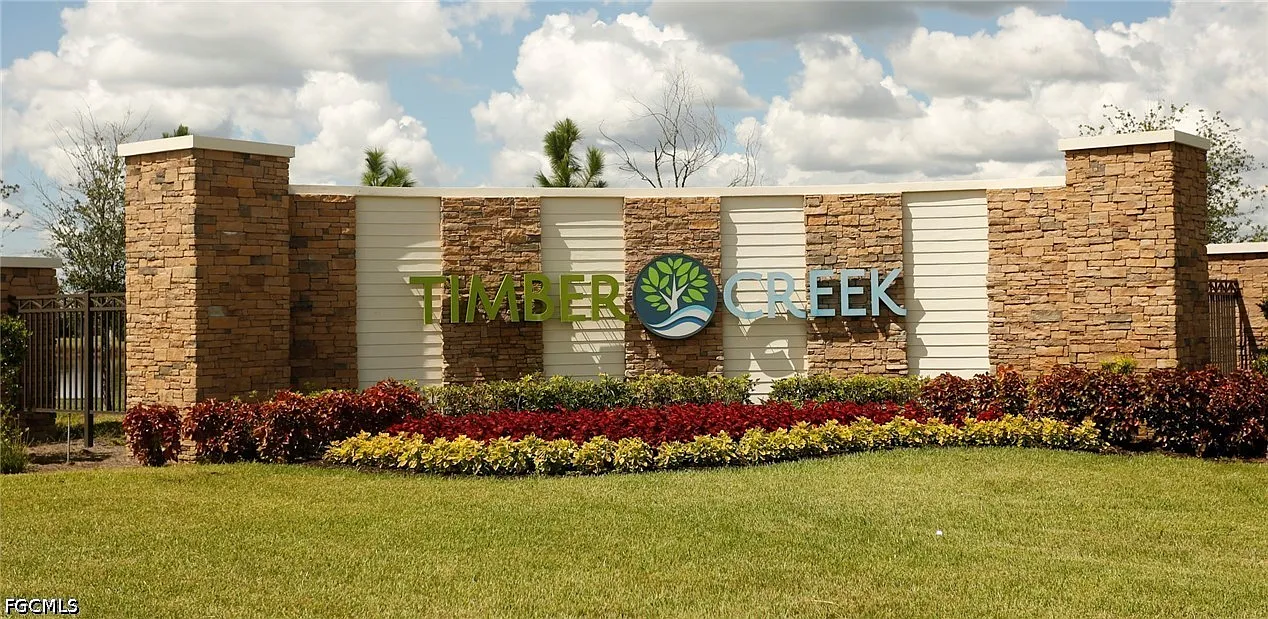 3 bed, 3.0 bath, 2420 sqft, $2,949 — Photo 1