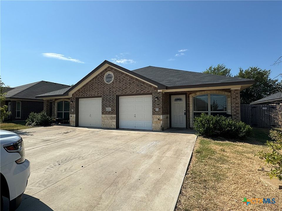1st image of 601 Sladecek Dr