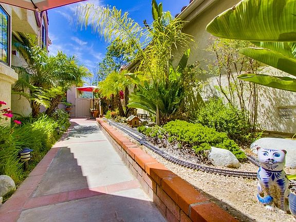3rd image of 29120 Vista Valley Dr