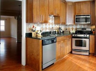 5115 Cliffhaven Dr, Annandale, VA 22003