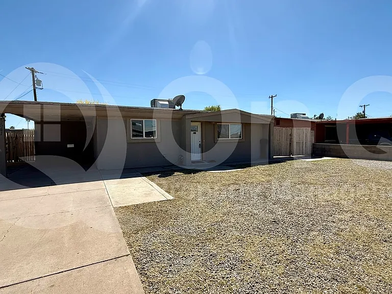 6541 W Keim Dr — Photo 2