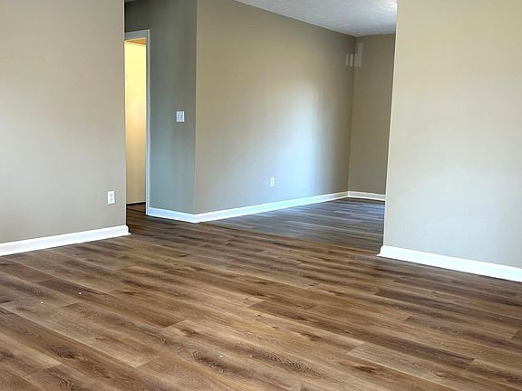 4th image of 1717 Ridgewood Dr