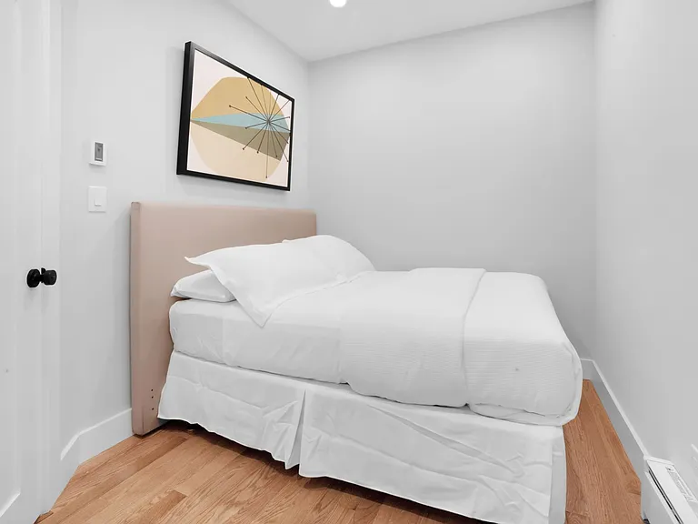 323 E 93rd St #4W — Photo 4