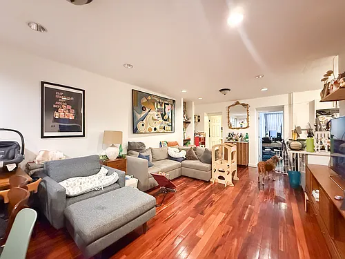 162 Halsey St #1 Photo 1
