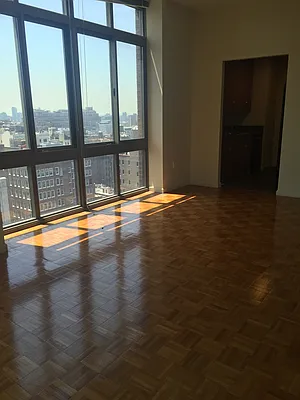 Rented by Chelsea Tower | media 10