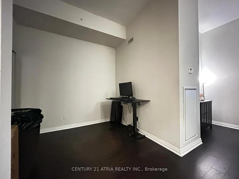 8 Mercer St #215 — Photo 25
