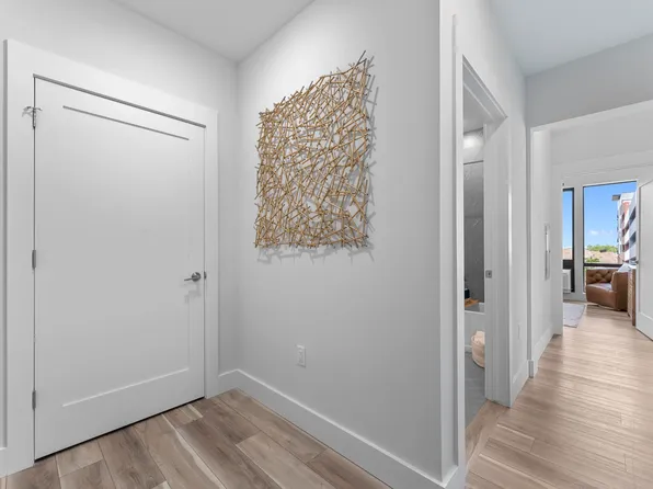 54 Flagship Street image 28 of 33