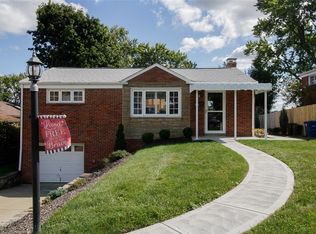 617 Elaine Dr, Pittsburgh, PA 15236
