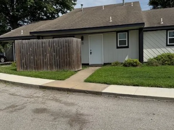 1017 Natalie Dr APT B, Lawrence, KS 66046