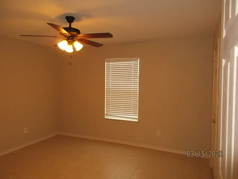 908 Parkplace Rdg — Photo 12