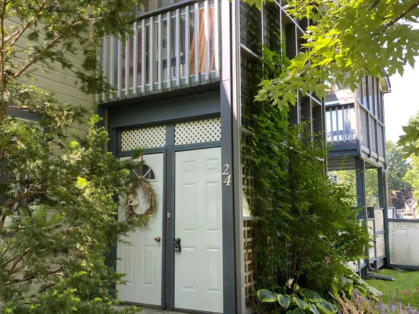 10 Laguna Pkwy #2-4, Ramara, ON L0K 1B0