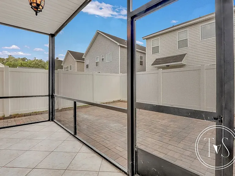 175 Summer Hill Ct — Photo 26
