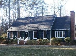 472 Beach Rd, White Stone, VA 22578