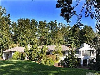 1st image of 14 Sloanes Ct