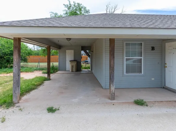 136 Nolan St Unit B, Tye, TX 79563