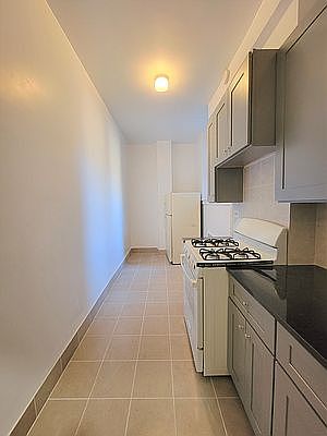 3rd image of 6620 Wetherole St APT La