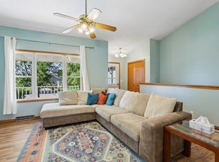 606 Garfield Ave, Evansville, WI 53536