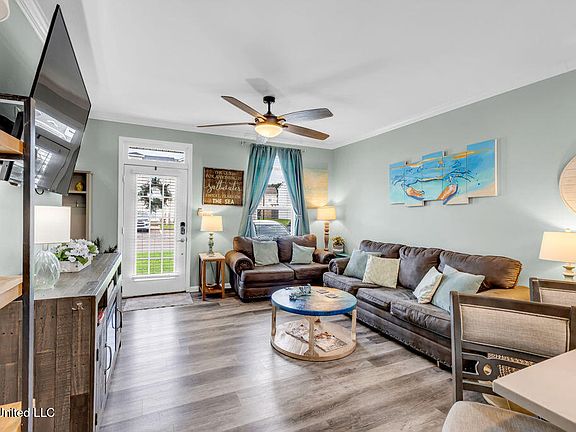 4th image of 1130 Century Oaks Dr #B