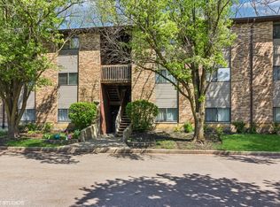 2360 South St APT E, Elgin, IL 60123
