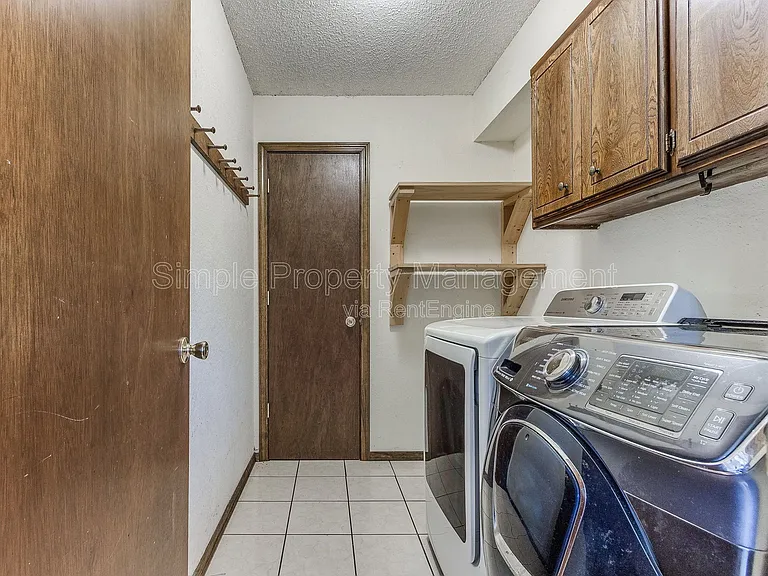 18916 Dave Dr — Photo 26