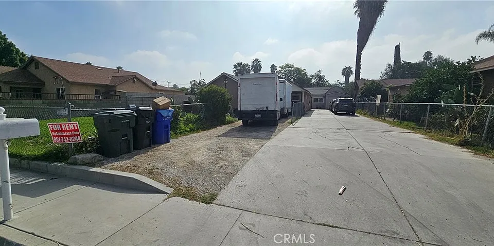 4006 Rubidoux Blvd #B