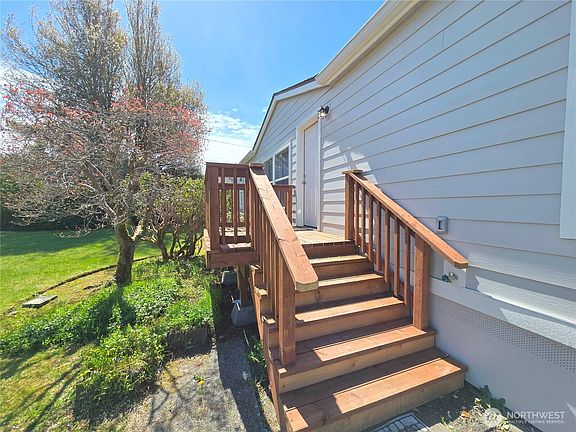 2nd image of 207 Old Hill Road