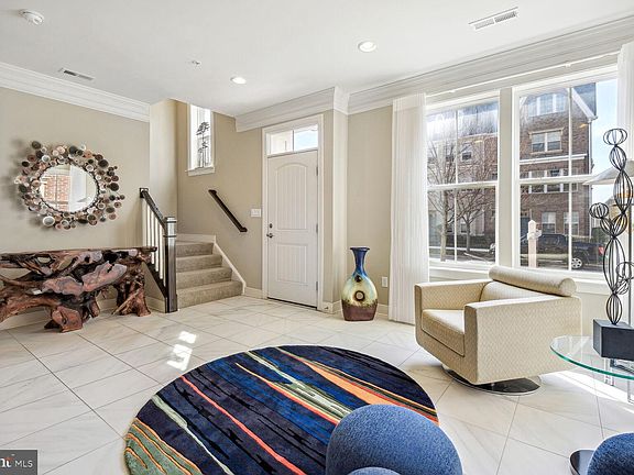 4th image of 618 Crown Park Ave