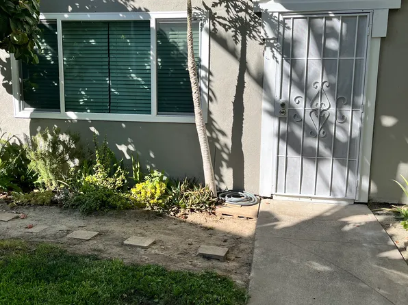 1777 Mitchell Ave, Tustin, CA