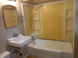 1939 Spruce St, Fayetteville, NC 28303