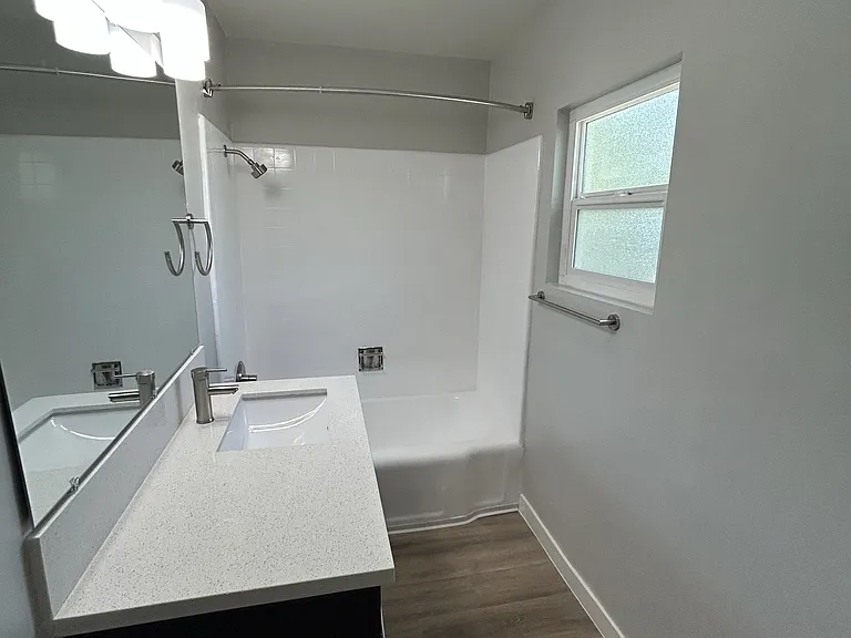 Ladera Townhouse — Photo 27