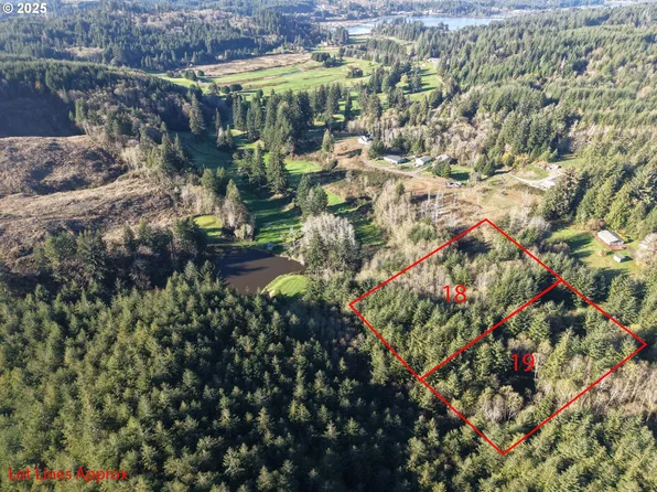 19 Pierson Rd #1421, Coos Bay, OR 97420