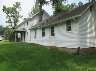 4563 Castle Ln, Warrenton, VA 20187