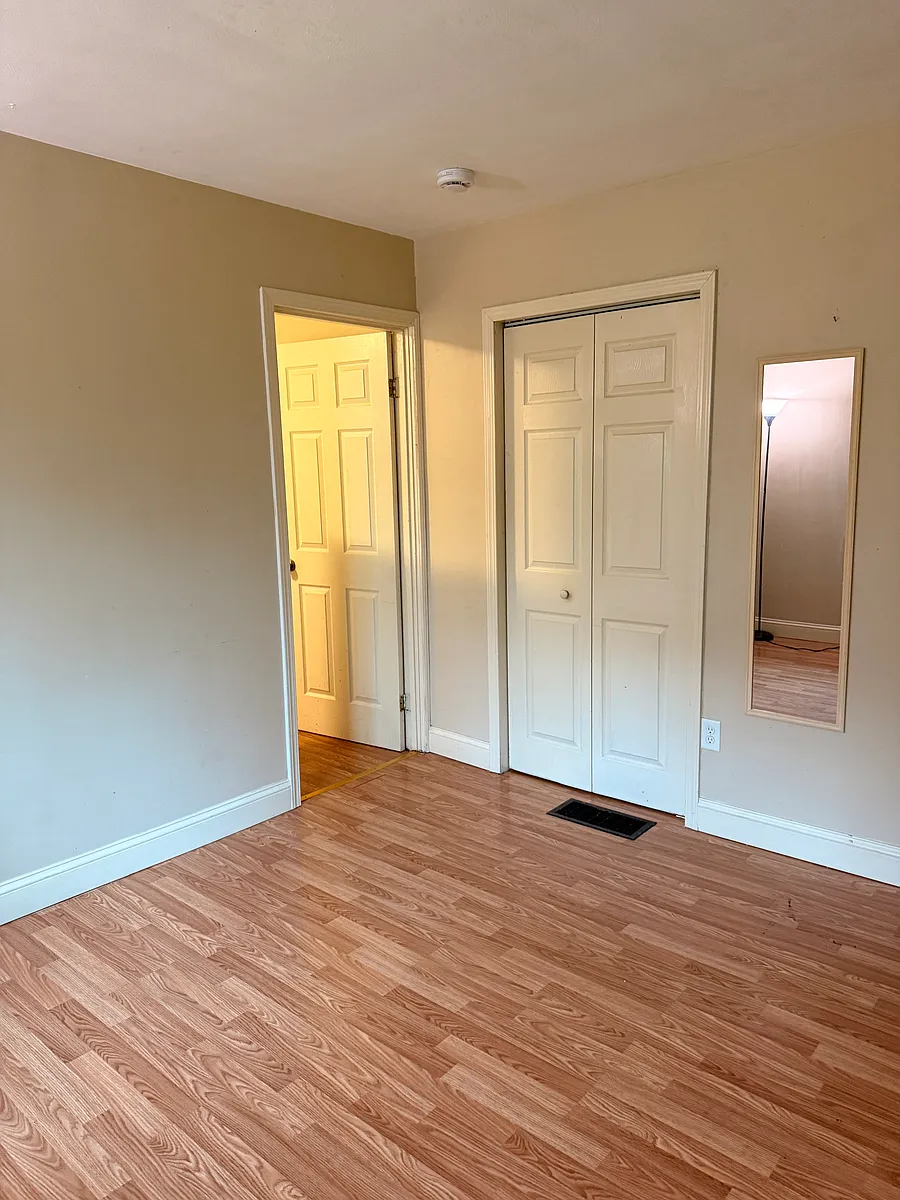 Bedroom - 1200 Dryden Rd #4