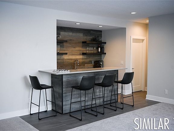 2nd image of 5004 152nd St