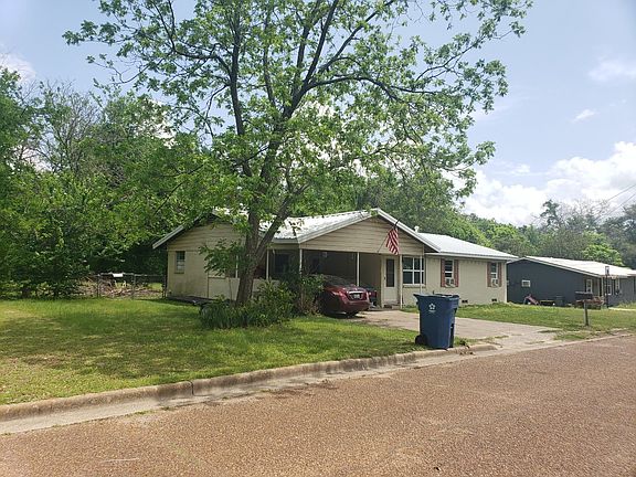 2nd image of 405 Beavers St