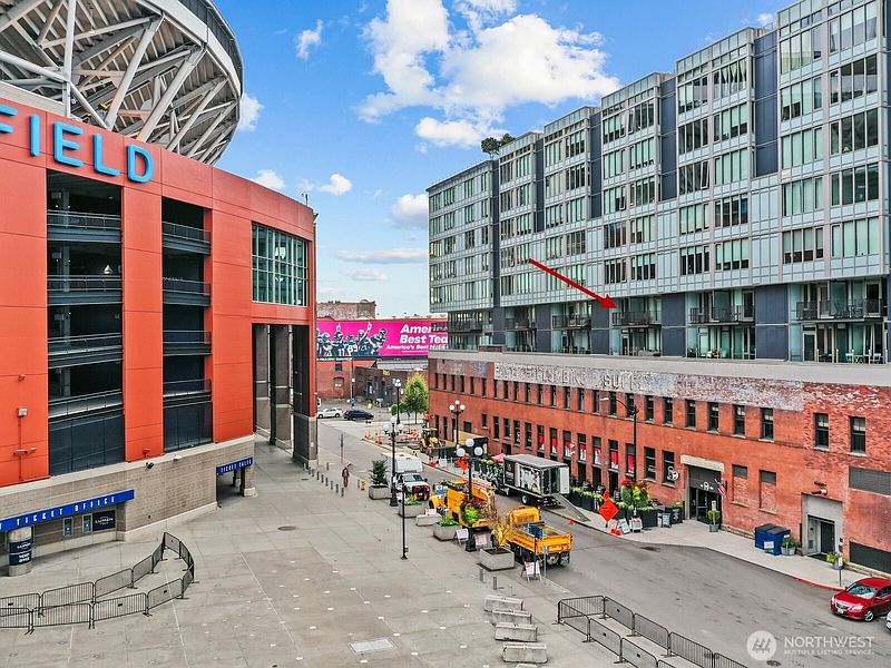 2nd image of 590 1st Avenue S #612