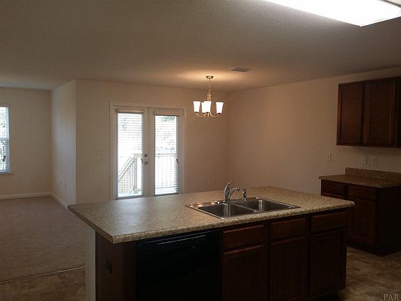 4th image of 2206 Waltham St