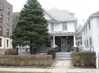 4211 158th St, Flushing, NY 11358