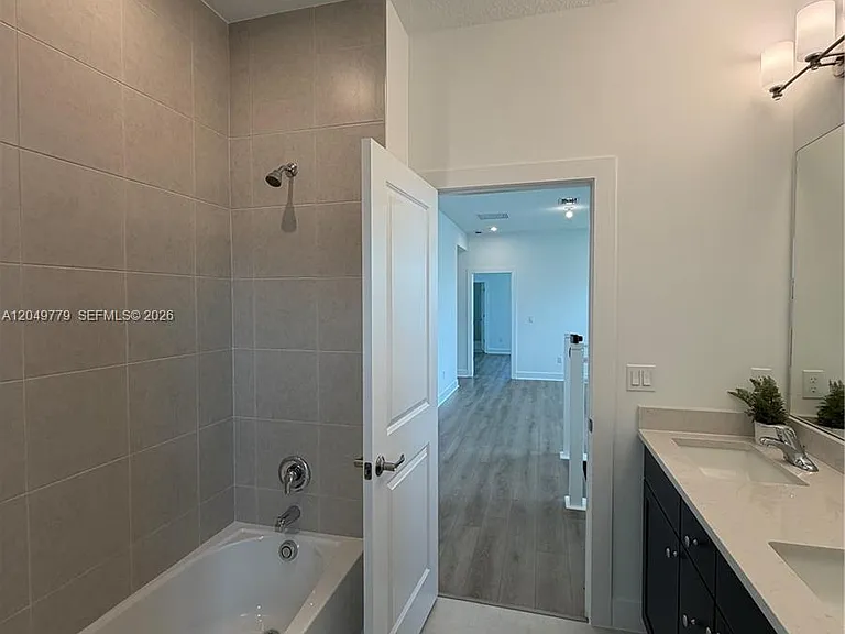881 SW Bushel Trl — Photo 13