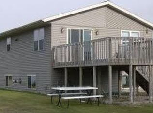 N10060 Buelow Rd, Clintonville, WI 54929