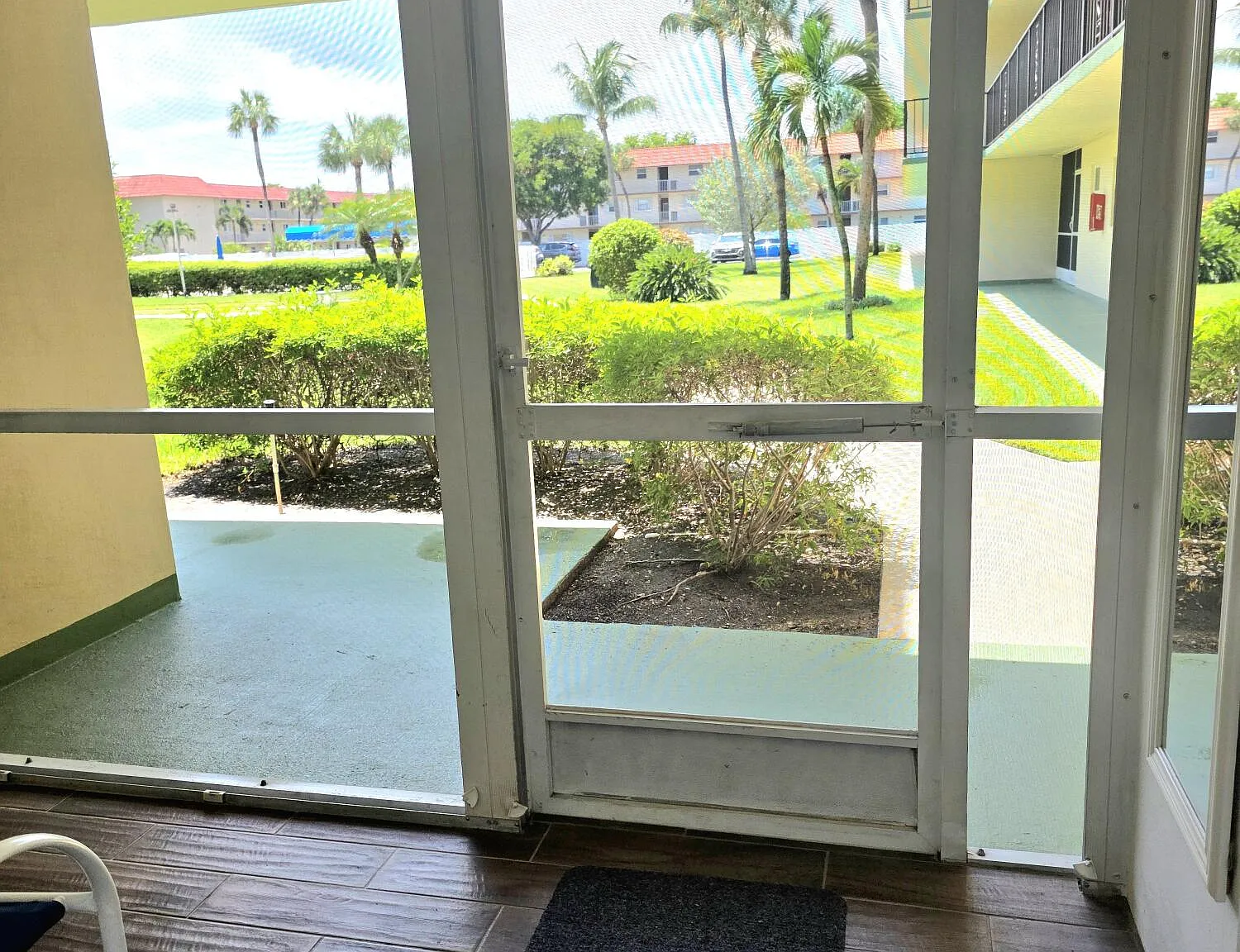 1 bed, 1.5 bath, 800 sqft, $2,000 — Photo 1