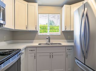 8109 240th St SW APT 2, Edmonds, WA 98026