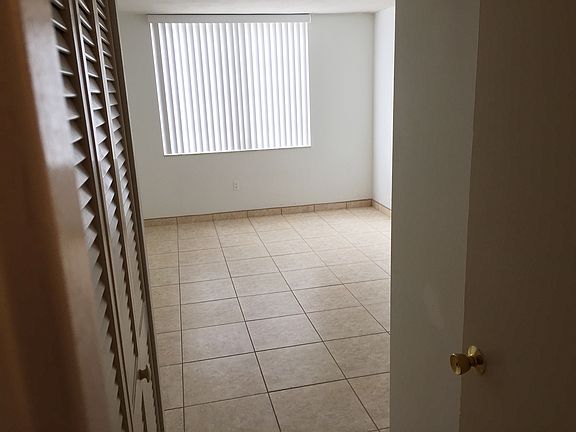 4th image of 4142 N Jefferson Ave APT 2D