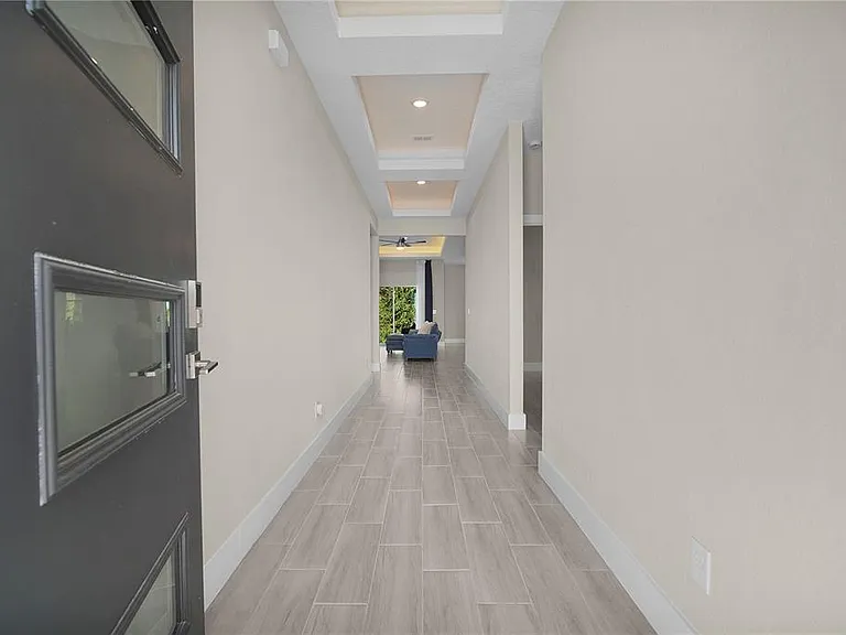 1187 N Platte Ln — Photo 3
