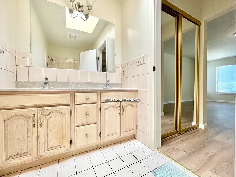 5522A California St #A — Photo 27