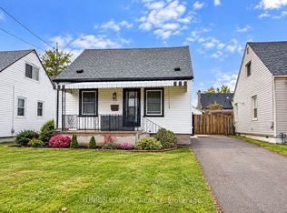 35 Normanhurst Ave, Hamilton, ON L8H5M3