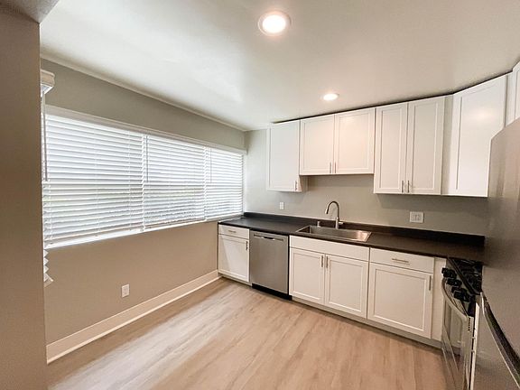 5th image of 1015 28th St