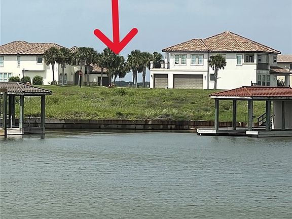 3rd image of 168 Chateau Way