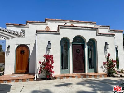 1086 West Blvd, Los Angeles, CA, 90019